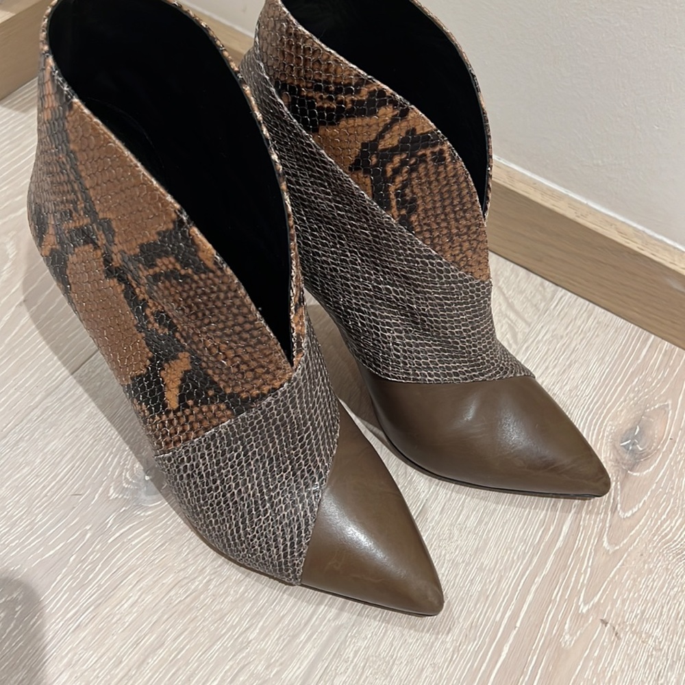 Isabel Marant Archenn Snake Python print patchwork Ankle Booties - Picture 9 of 12